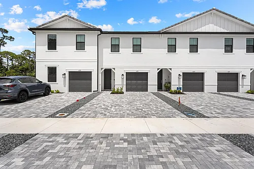 4333 Efendi Dr Photo 1