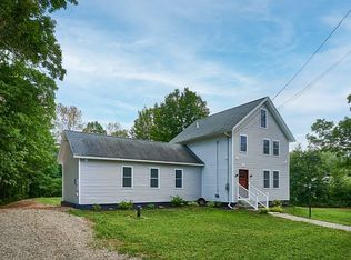 32 Leverett Rd, Shutesbury, MA 01072
