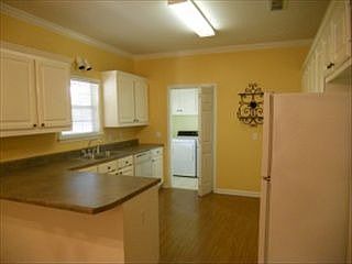 5th image of 210 Louisville St APT K