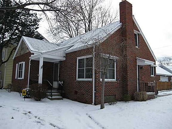 Side (Tarkington Ave)
