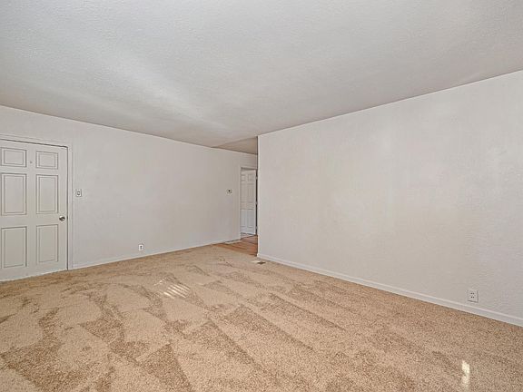 3rd image of 4555 71st St