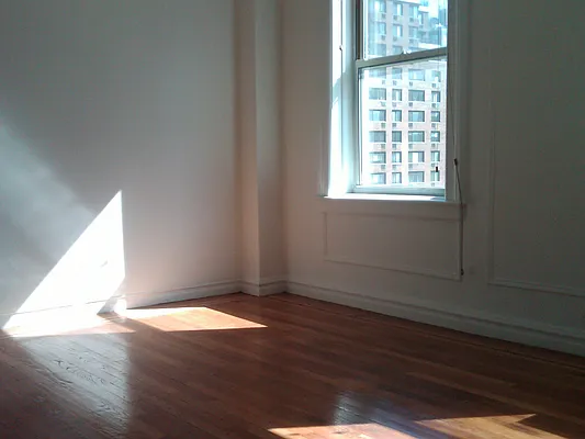 Rented by Baruch Investors | media 24