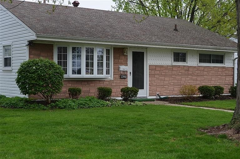 1st image of 2390 Selby Pl