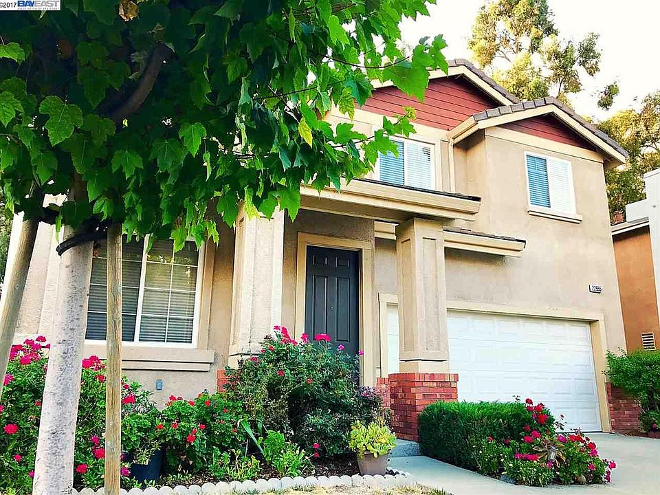 1st image of 22555 Cisneros Dr