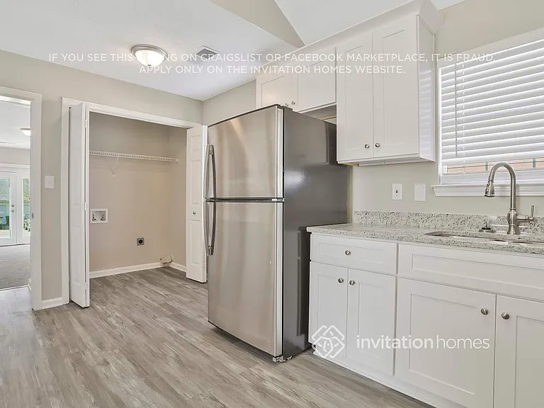 1156 Ruxbury Ct — Photo 10