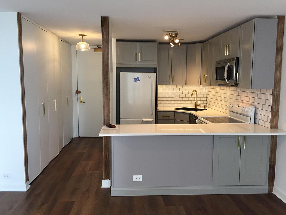 Kitchen, Entryway & storage closets