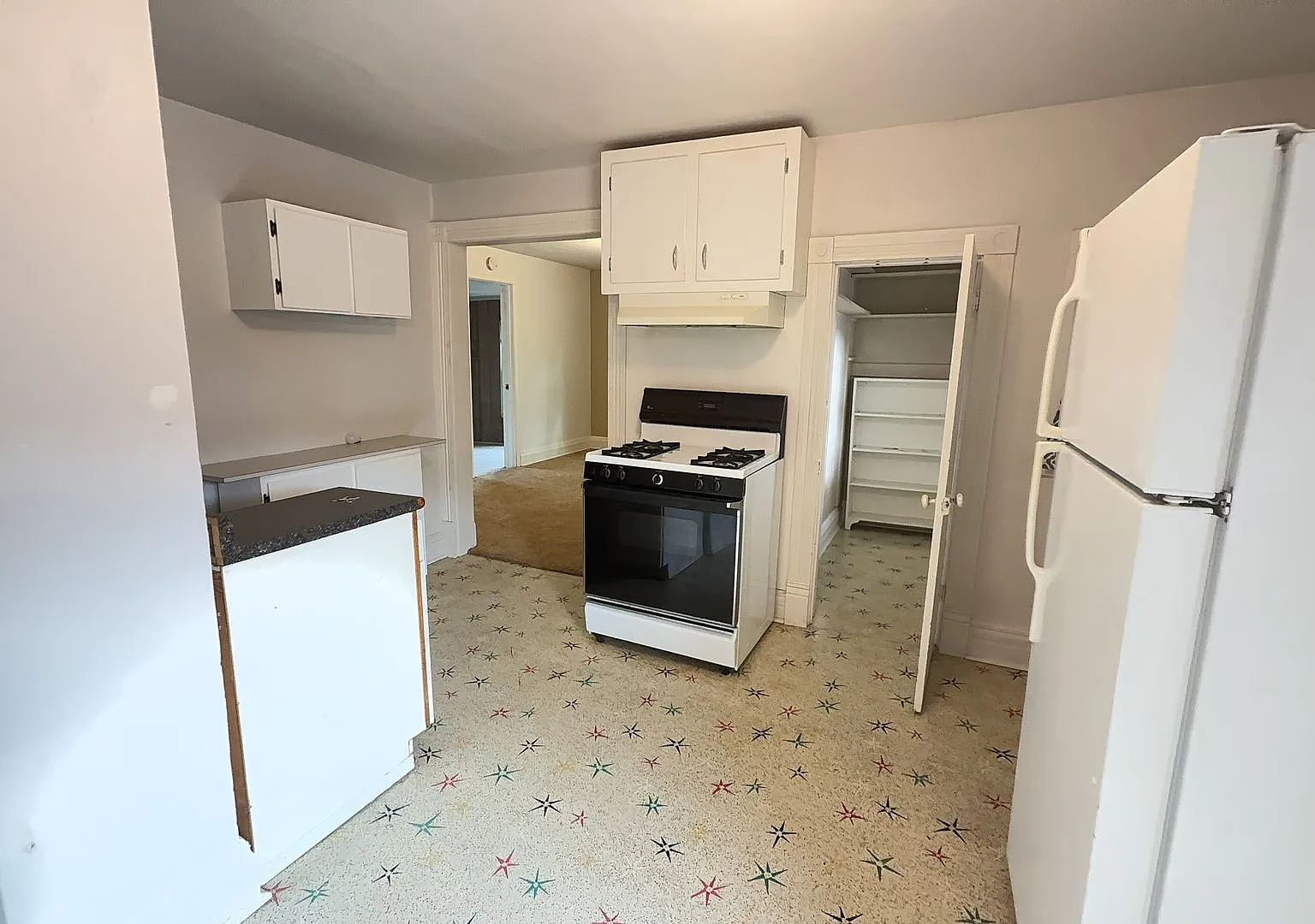 701 Scott St — Photo 3