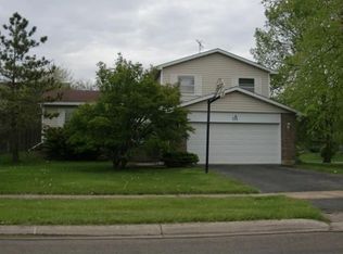 131 Pebblecreek Trl, Carol Stream, IL 60188