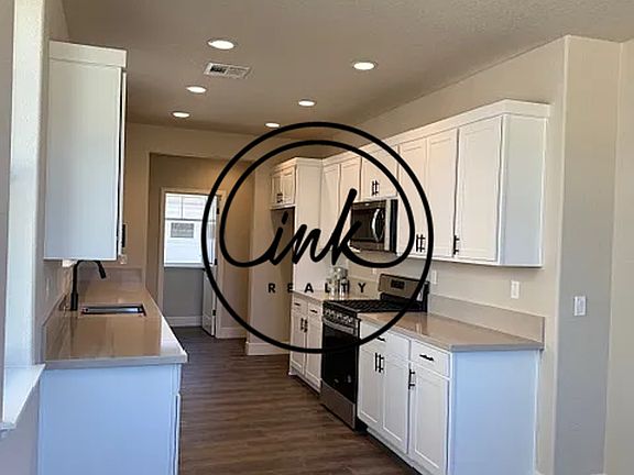3rd image of 342 Cattail Cir
