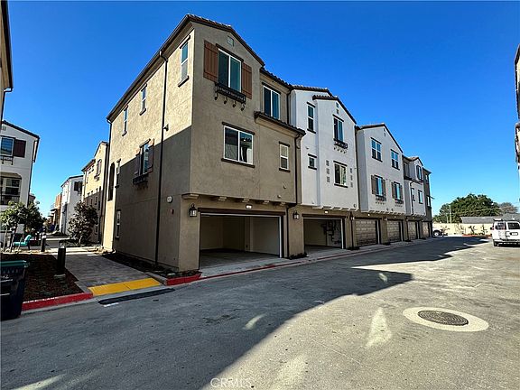 4th image of 2317 W Broadway #41