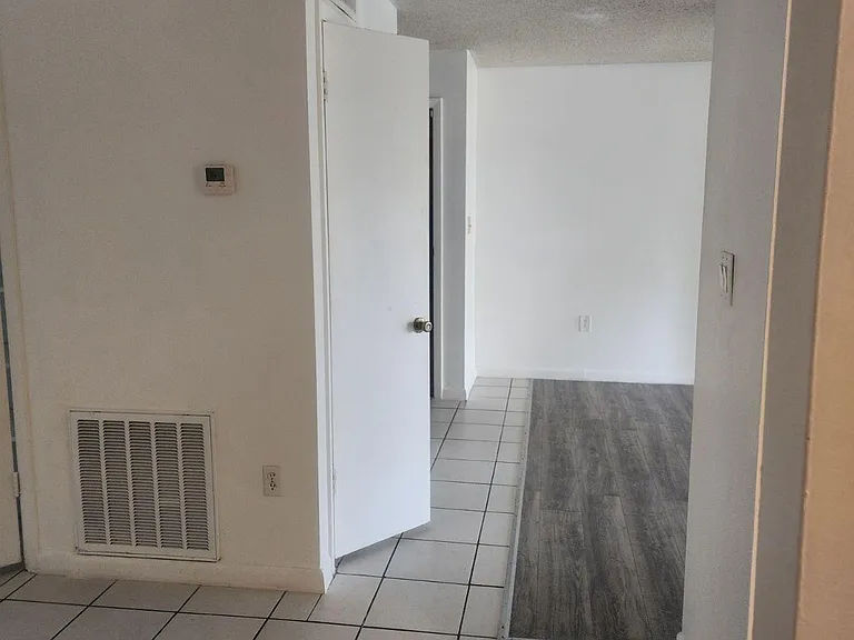 2873 Willow Run — Photo 29