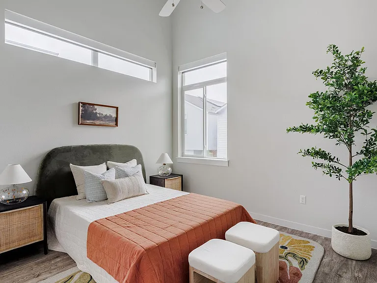 801 N Bluff Dr #28 — Photo 17
