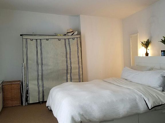 5th image of 33 Gold St APT 622