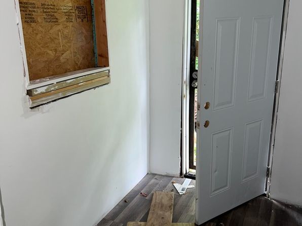 jackson-mississippi-440881252 picture