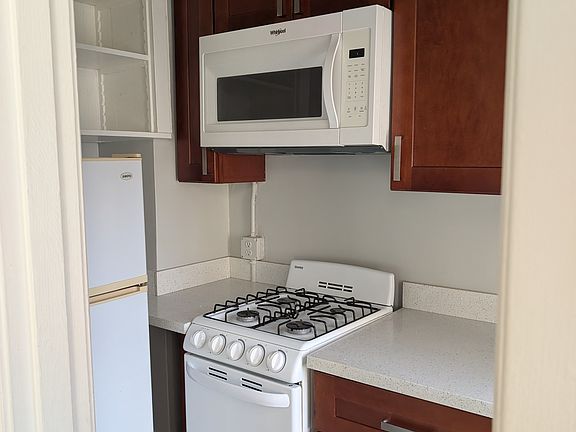 2nd image of 1209 Bush St #12