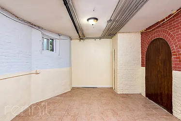 Rented by Rennit Inc.