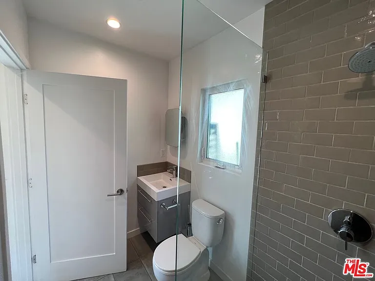 4448 Elmer Ave — Photo 8