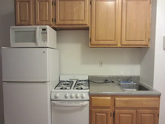 Rented by FirstService Realty (legacy) | media 15
