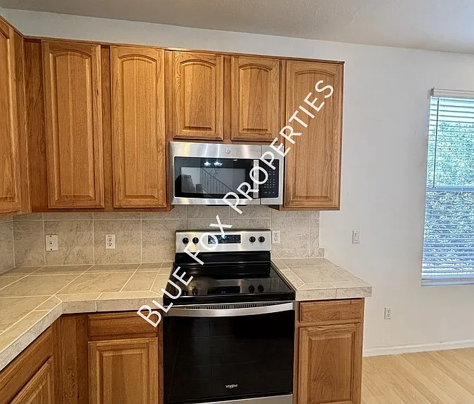 7996 E Senate St — Photo 8