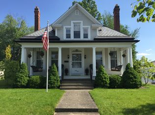63 E Main St, Ashville, OH 43103