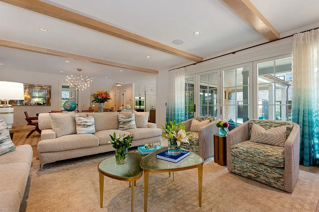 6 bed, 8.0 bath, 4228 sqft, $30,000 — Photo 4