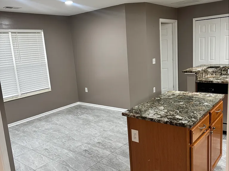 5134 Vinings Blvd — Photo 11