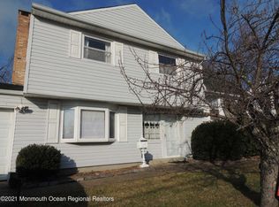 12 Ridge Dr, Hazlet, NJ 07730