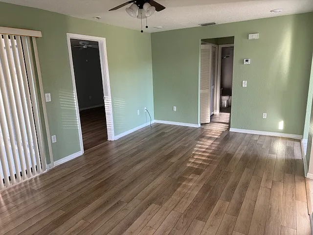 24540 Harborview Rd — Photo 3