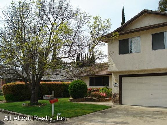 2nd image of 1403 Vista Creek Dr