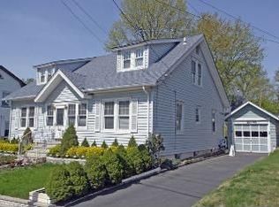 69 S Pierson Rd, Maplewood, NJ 07040