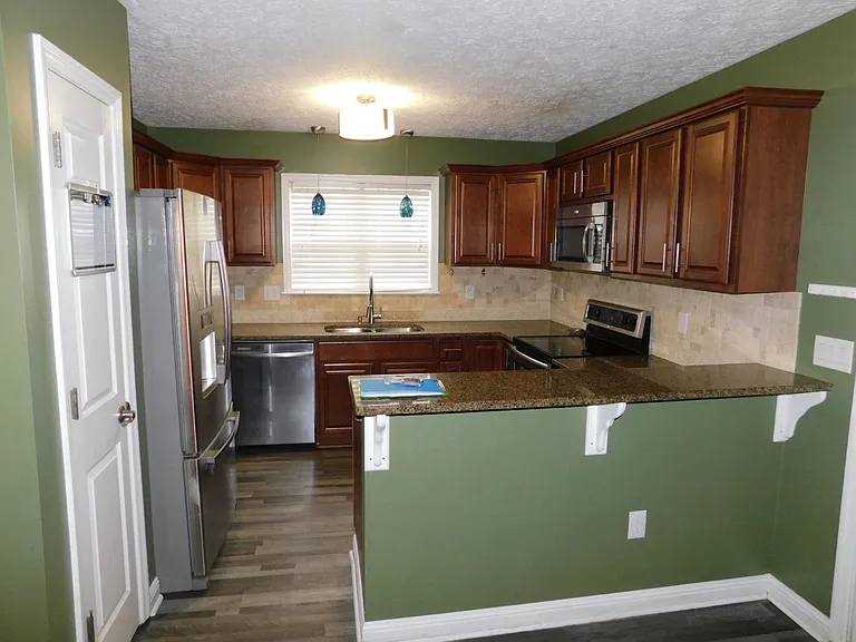 302 Jacqueline Dr — Photo 6