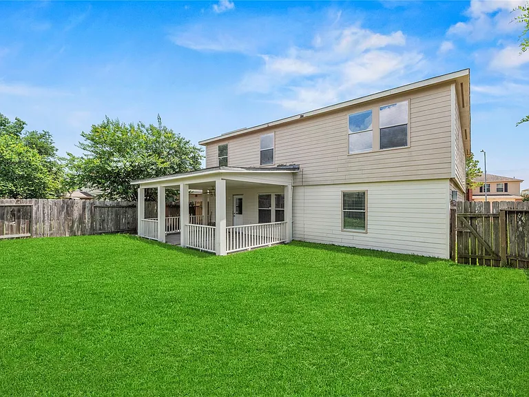 19526 Cliffsage Ct — Photo 13