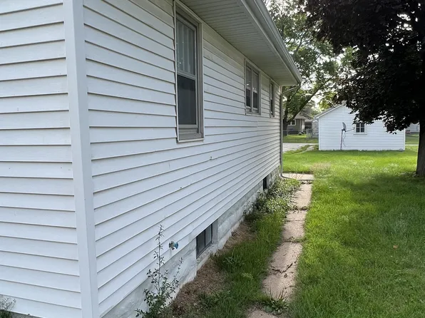 538 Sherman Ave, Waterloo, IA 50703
