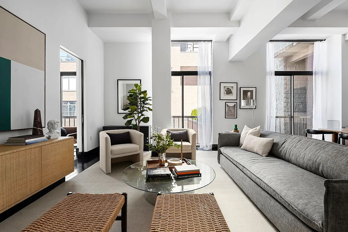 254 Park Ave S photo 1