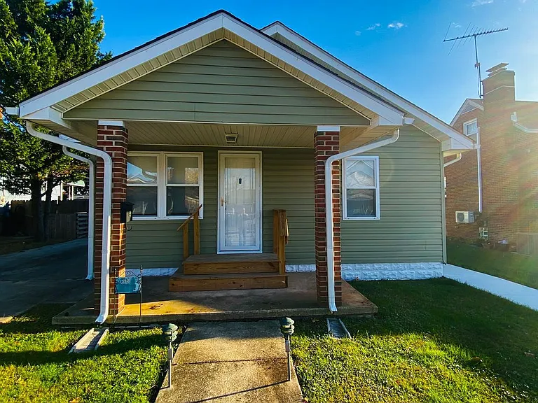 619 Franklin Ave — Photo 14