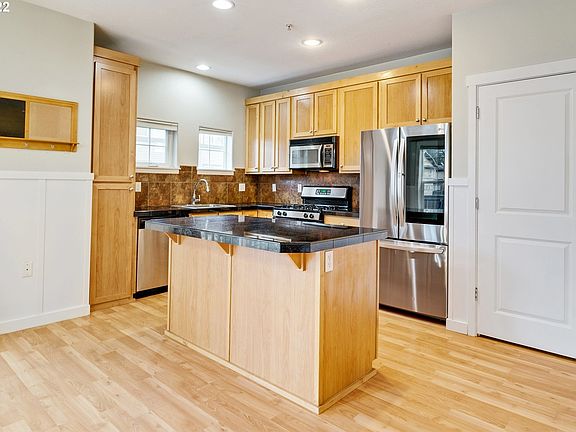 5th image of 22844 SW Forest Creek Dr Unit 203