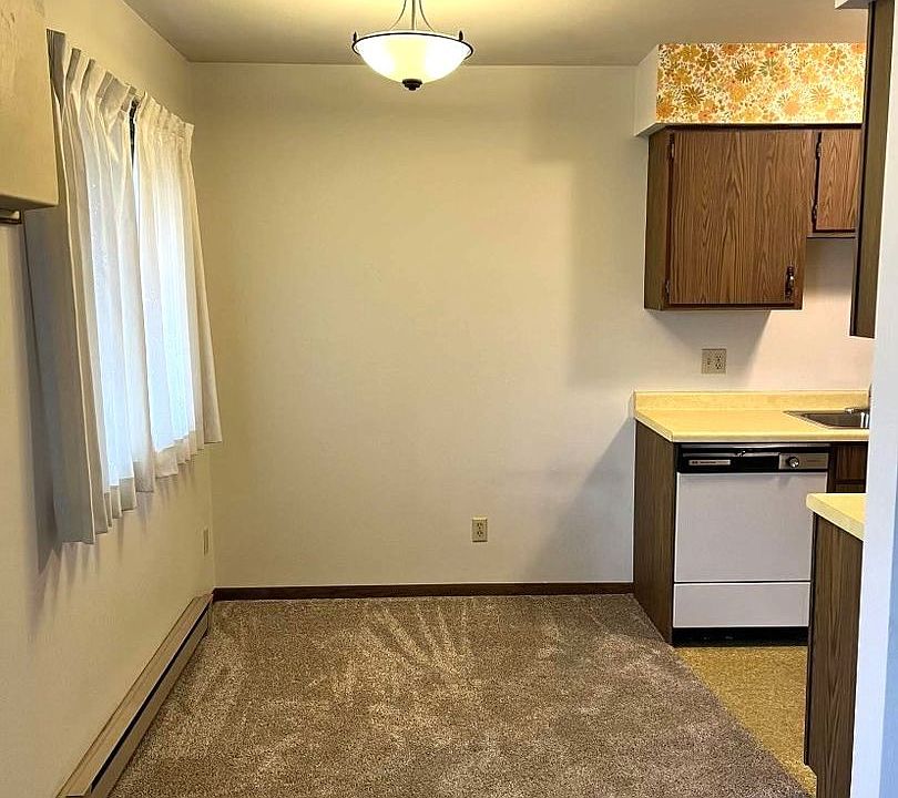 2536 Spooner 2536 Spooner Ave Altoona WI Zillow