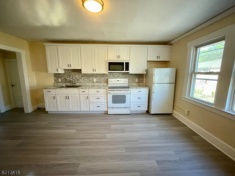 313 Hoover Ave #3 — Photo 10