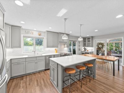 1925 Hythe St, Roseville, MN, 55113