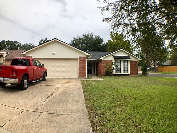2nd image of 1111 Hardwood Ln