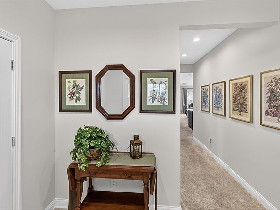 5th image of 2772 Harton Ln