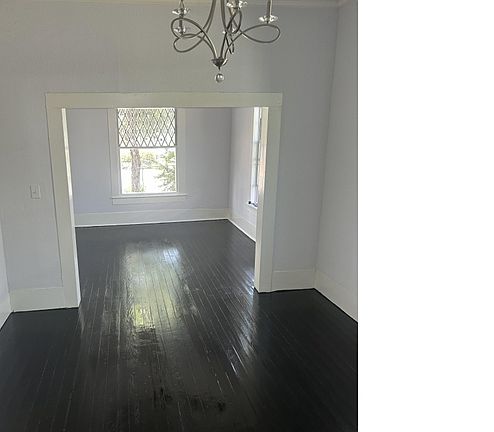 5th image of 2703 W Houston St