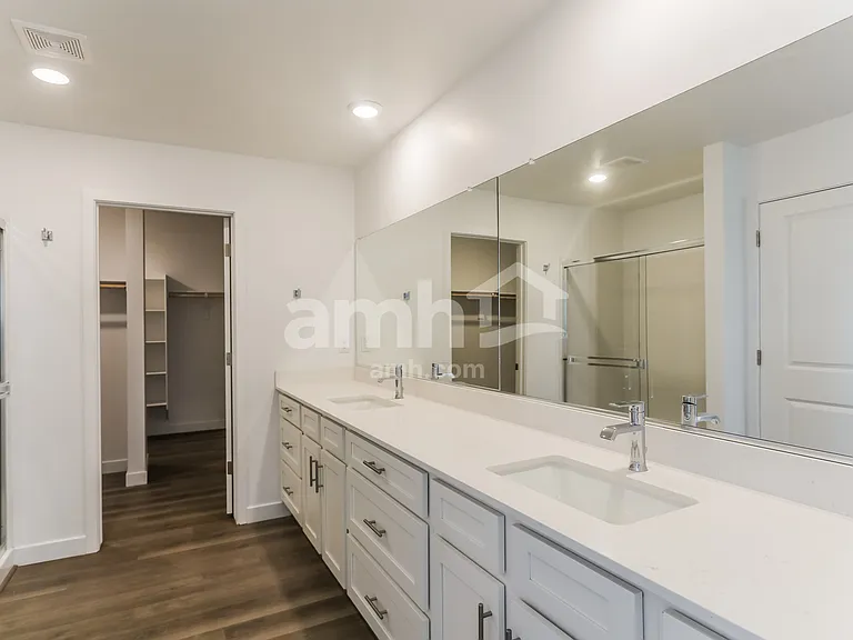 12279 W Thunder Creek Pkwy — Photo 8