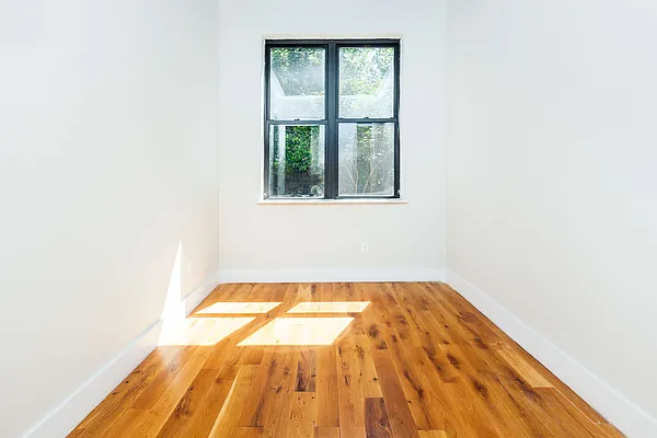 Rented by Nooklyn NYC LLC | media 20