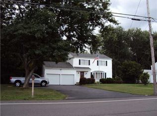 927 State Rd, Webster, NY 14580