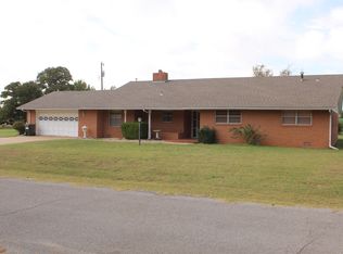 209 S Wesley St, Taloga, OK 73667