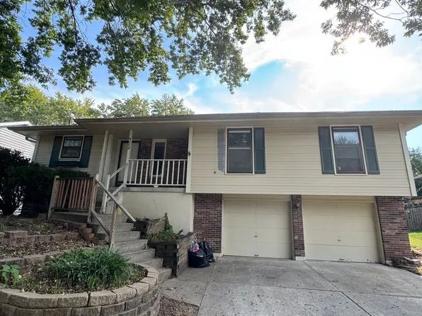 4008 SW 10th Street Ter, Blue Springs, MO 64015