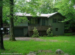 145 Arrowhead Cir, Newfoundland, PA 18445