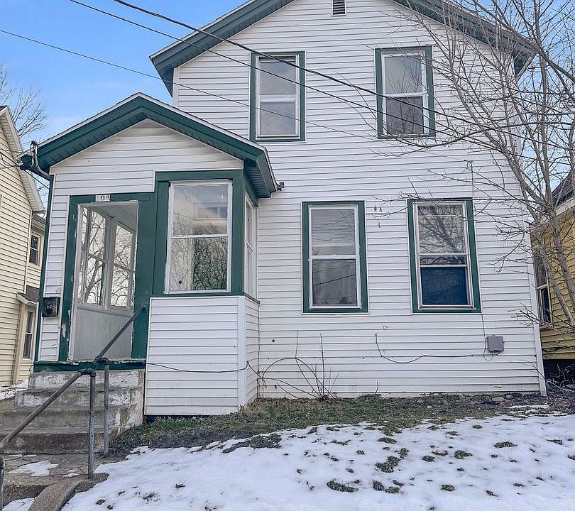 1st image of 108 Gold Ave NW