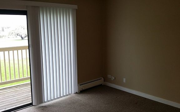 3rd image of 1860 Somerset Dr